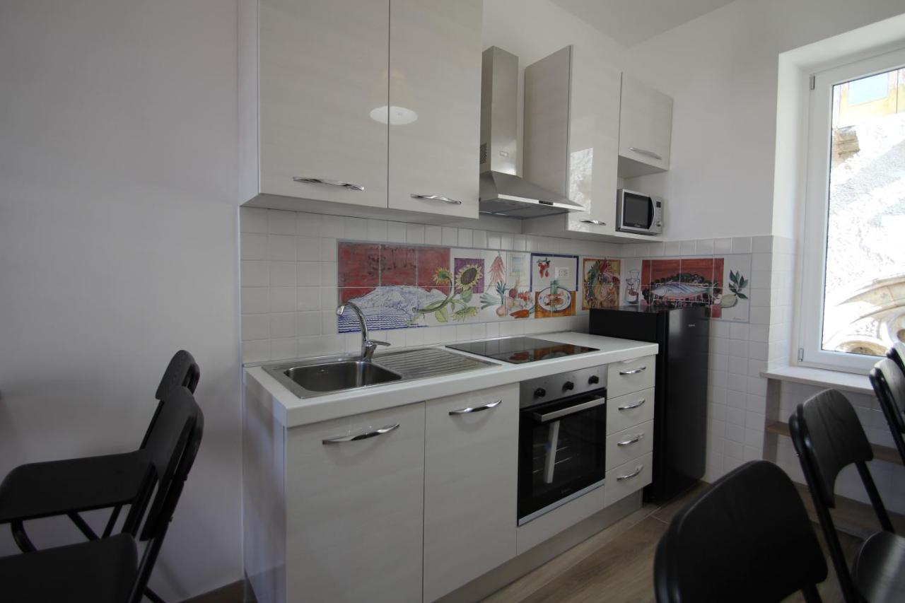 Appartamento Maison Eugenie Sorrento Esterno foto