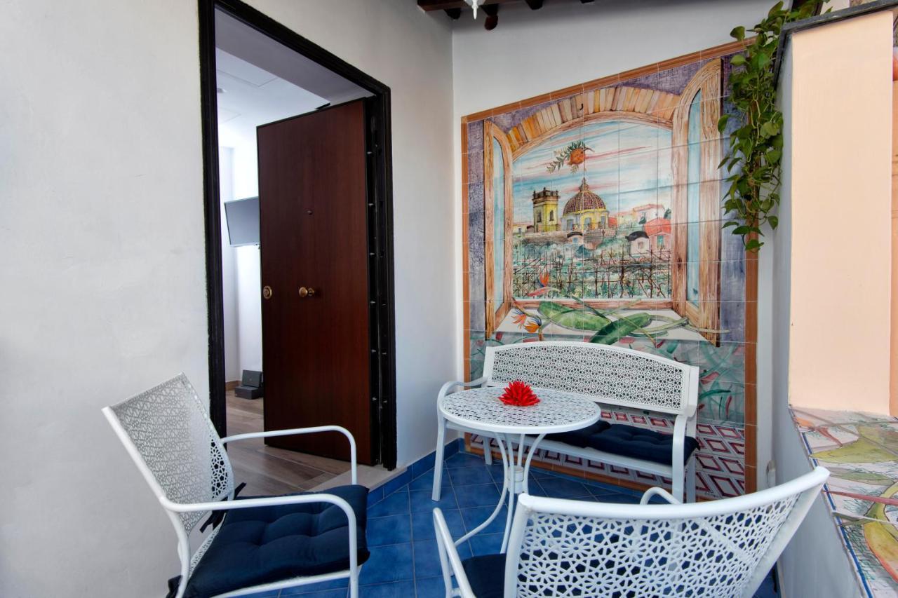 Appartamento Maison Eugenie Sorrento Esterno foto